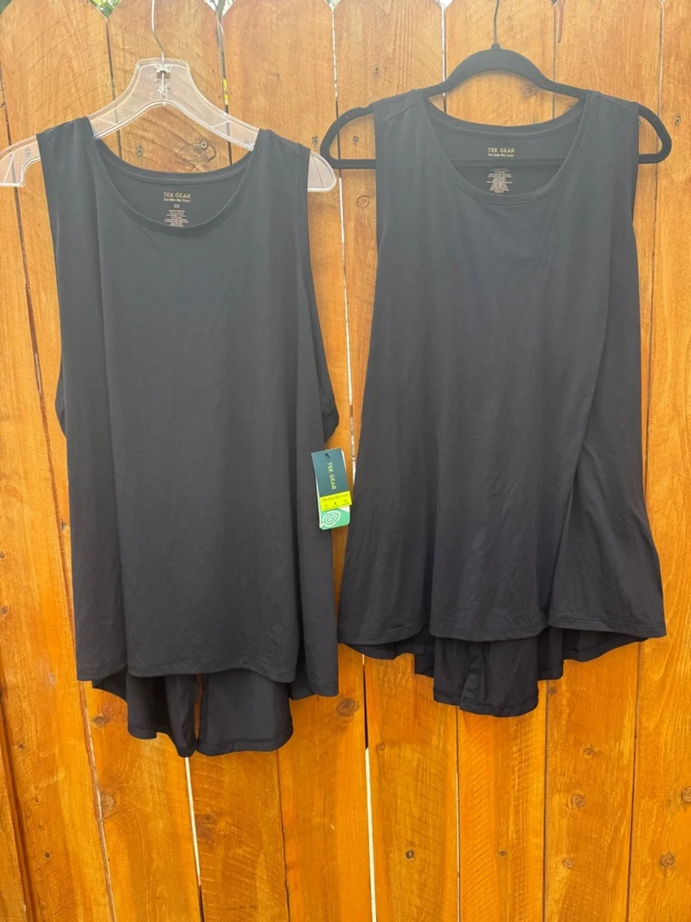 Pair of Tek Gear Black Hi-Low Racerback Open Split Back Active Tank Top - 3X - Picture 9 of 9
